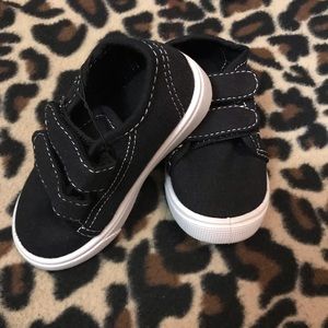Brand New toddler Velcro shoe